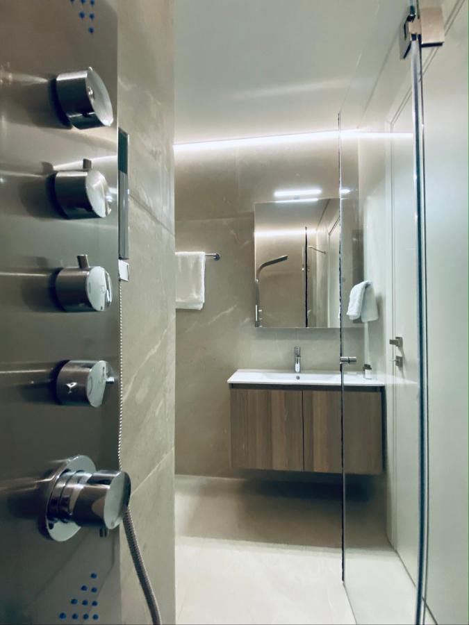 Athens Riviera 2-Bed Apt & Pool Access #Unoblu Atenas Exterior foto